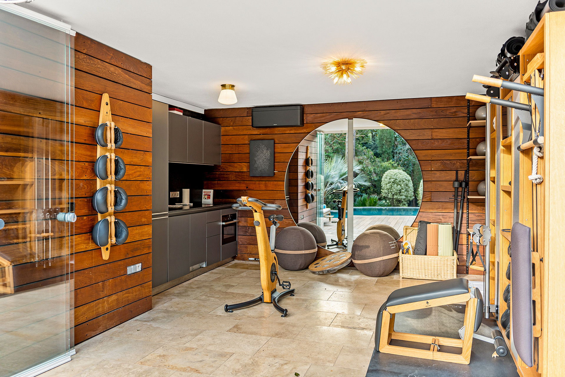 luxury-entrance-hall-bright-cannes luxury-entrance-hall-bright-cannes