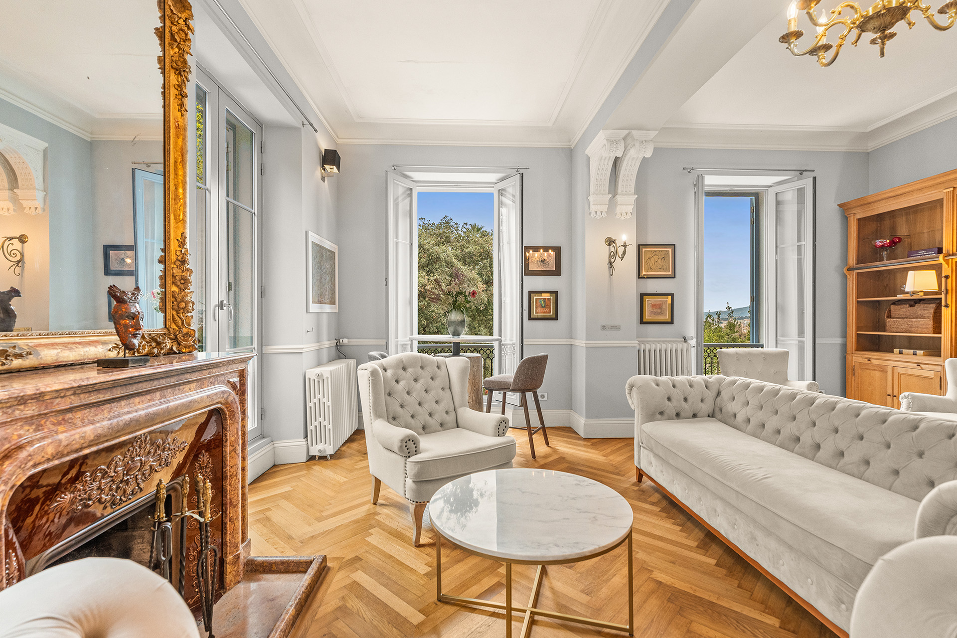 luxury-living-room-coffee-table-cannes luxury-living-room-coffee-table-cannes